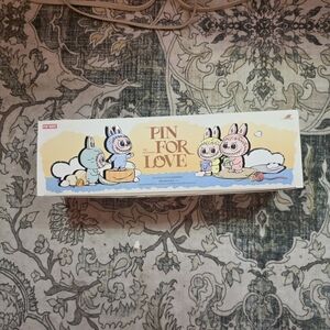 Popmart Pin for Love Figures